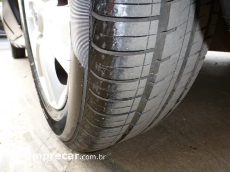 LIVINA 1.8 SL 16V