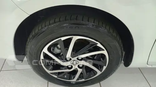 Yaris Hatch 1.5 16V 4P FLEX XS MULTIDRIVE AUTOMÁTICO CVT