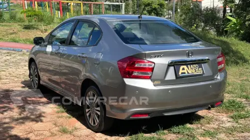 CITY 1.5 LX Sedan 16V