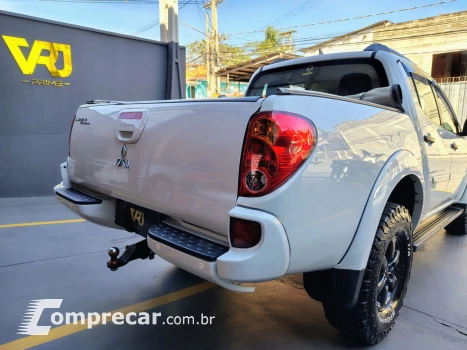 L200 Triton HLS 2.4 Flex 16V CD Mec.