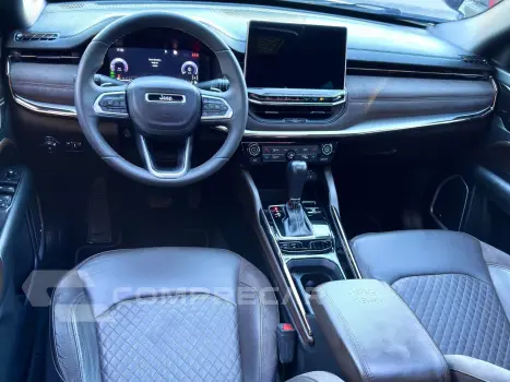 COMMANDER 1.3 T270 TURBO FLEX OVERLAND AT6