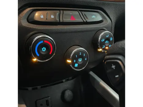 ONIX 1.4 MPFI ACTIV 8V FLEX 4P AUTOMÁTICO