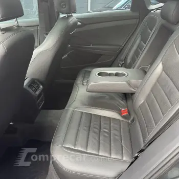 TAOS 1.4 250 TSI Highline