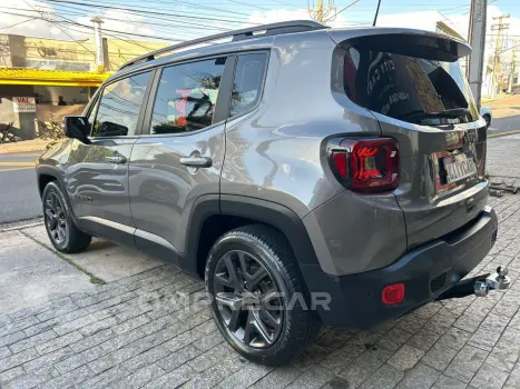 RENEGADE 1.8 16V FLEX LONGITUDE 4P AUTOMÁTICO