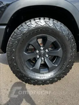 1500 5.7 V8 Rebel CD 4X4