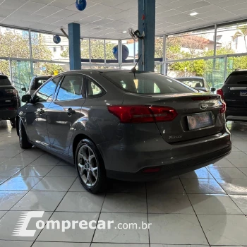 FOCUS 2.0 GLX Sedan 16V