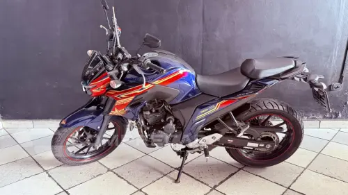 FZ25 ABS limited edition versão Marvel