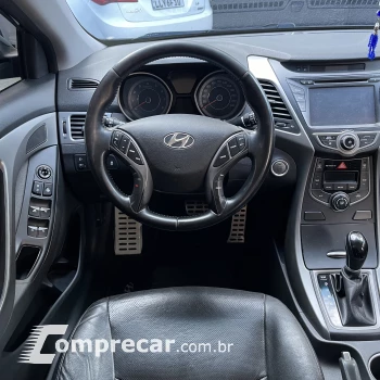 Hyundai ELANTRA 2.0 16V 4 portas