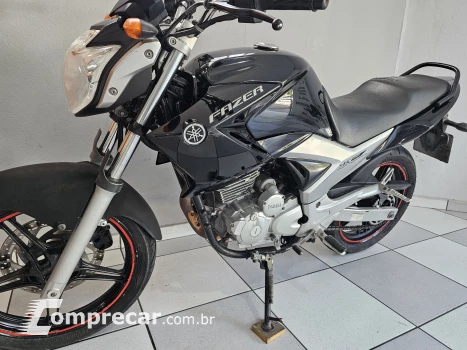YS 250 FAZER