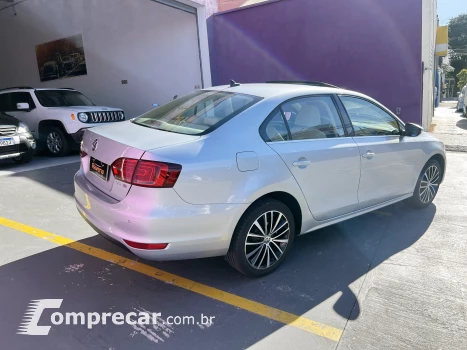 JETTA 2.0 TSI Highline 211cv