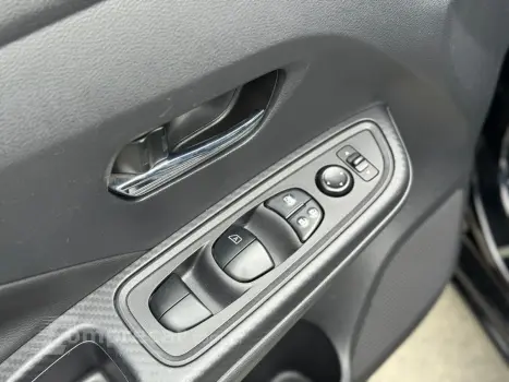 VERSA Advance 1.6 16V Flex Aut.