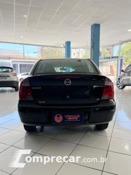 CORSA 1.4 MPFI Premium Sedan 8V