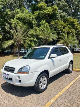 Hyundai TUCSON 2.0 MPFI GLS 16V 143cv 2WD 4 portas
