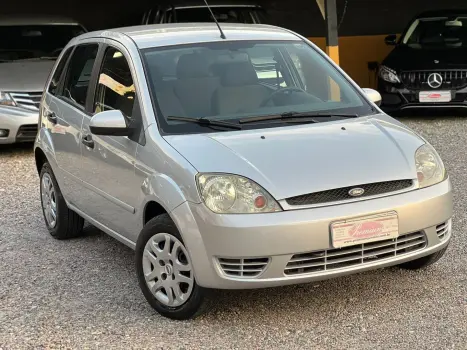 FORD Fiesta 1.6 Mpi First Hatch 8V Flex 4P Manual 4 portas