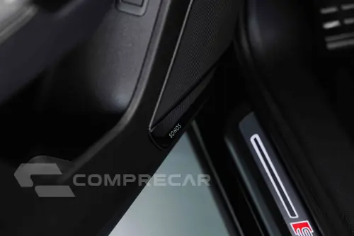 Q3 2.0 40 TFSI Performance Black Quattro