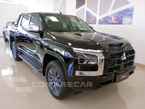TRITON 2.4 BITURBO DIESEL CD HPE-S 4X4 AUTOMÁTICO
