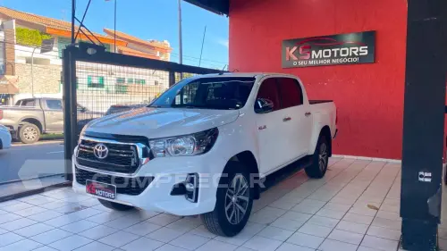 TOYOTA HILUX 2.7 SRV 4X2 CD 16V