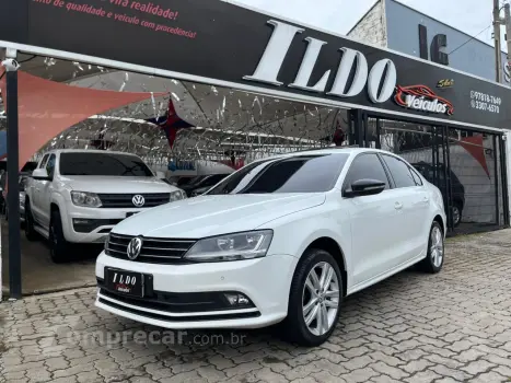 Volkswagen JETTA 2.0 TSI Highline 4 portas