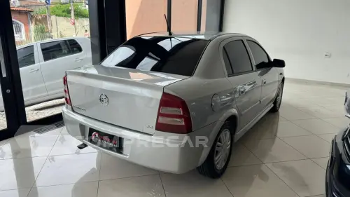 ASTRA 2.0 MPFI CD Sedan 8V