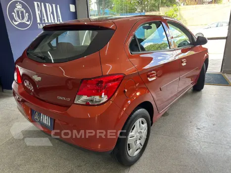 ONIX HATCH LT 1.0 8V FlexPower 5p Mec.