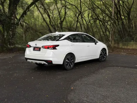 VERSA 1.6 16V FLEX EXCLUSIVE XTRONIC