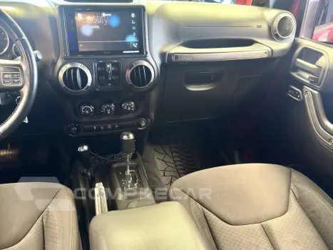 WRANGLER 3.6 UNLIMITED SPORT 4X4 V6 GASOLINA 4P AUTOMÁTICO