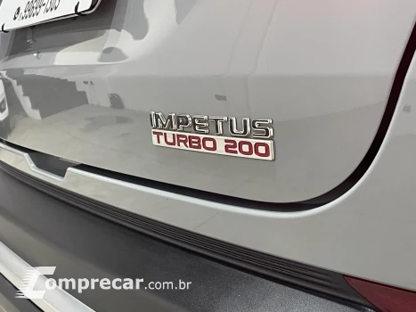 Fiat FASTBACK 1.0 Turbo 200 Impetus 4 portas