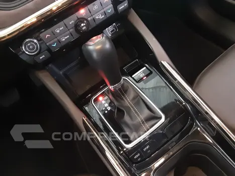 COMMANDER 1.3 T270 TURBO FLEX OVERLAND AT6