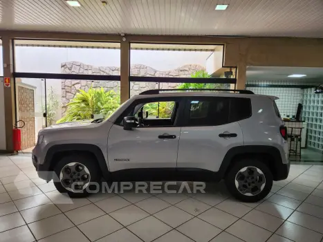Renegade 1.8 16V 4P FLEX AUTOMÁTICO