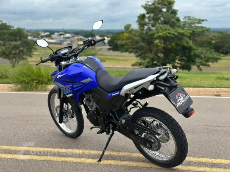 XTZ 250 LANDER