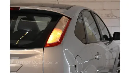 FOCUS HATCH - 1.6 GLX 16V 4P MANUAL