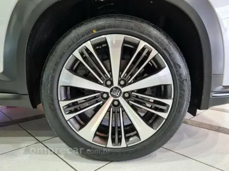 FASTBACK AUDACE TURBO 200 FLEX AT 4P