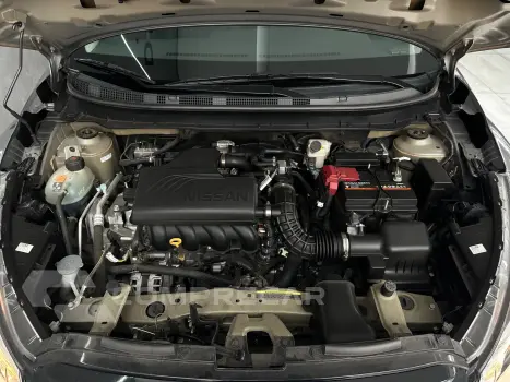 KICKS Active 1.6 16V Flex Aut.