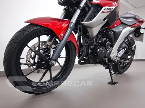 YAMAHA FZ25 FAZER ABS