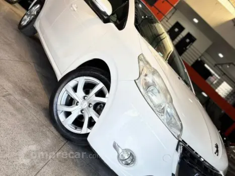 208 - 1.5 ACTIVE 8V 4P MANUAL