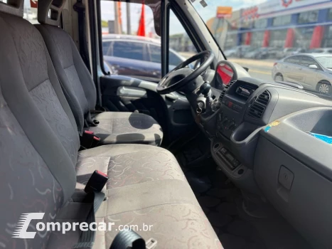 Boxer 2.3 Minibus 15/16L TB Diesel.