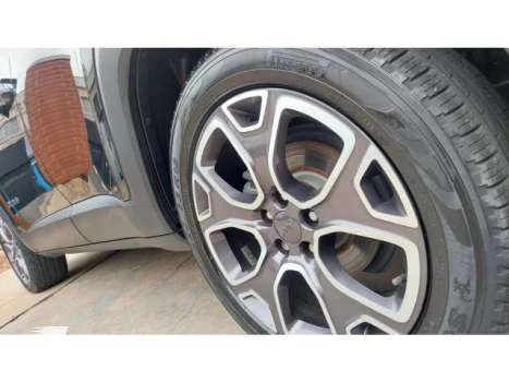 RENEGADE - 1.8 16V LONGITUDE 4P AUTOMÁTICO