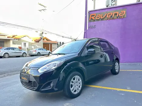 FORD FIESTA 1.6 MPI Class Sedan 8V 4 portas