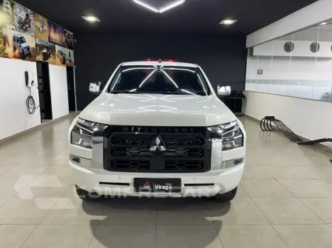 TRITON 2.4 Biturbo CD Hpe-s 4X4