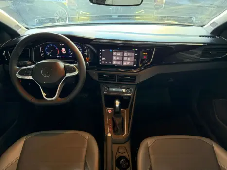 Nivus Highline 1.0 200 TSI Flex Aut.