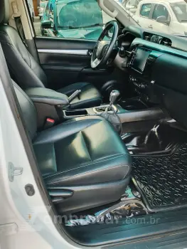 Hilux Caminhonete 2.8 16V SRV 4X4 DIESEL CABINE DUPLA AUTOMÁ