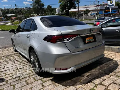 COROLLA 1.8 VVT-I Hybrid Altis