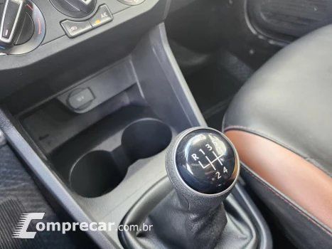 SAVEIRO 1.6 Cross CD 16V