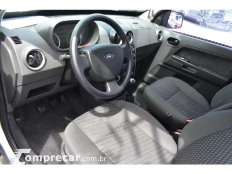 FORD ECOSPORT - 1.6 XLS 8V 4P MANUAL 4 portas