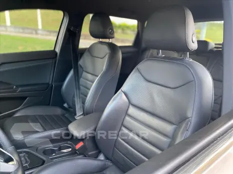 TAOS 1.4 250 TSI TOTAL FLEX HIGHLINE AUTOMÁTICO