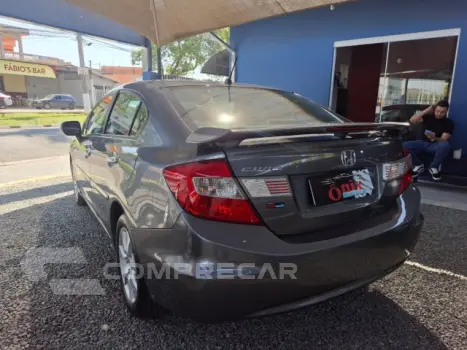 CIVIC - 1.8 EXS 16V 4P AUTOMÁTICO