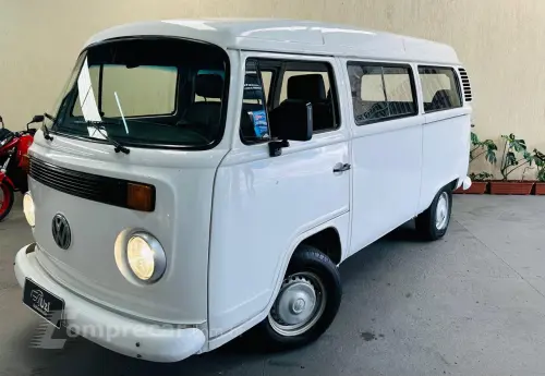 Volkswagen KOMBI 1.6 MI STD Lotação 8V 3 portas