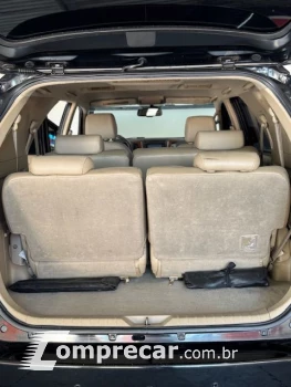 Hilux SW4 SRV D4-D 4x4 3.0 TDI Dies. Aut