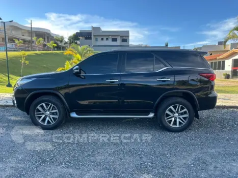 HILUX SW4 2.8 SRX 4X4 16V TURBO INTERCOOLER DIESEL 4P AUTOMÁ