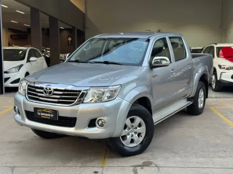 Toyota Hilux CD SRV 4x2 2.7 Flex 16V Aut. 4 portas